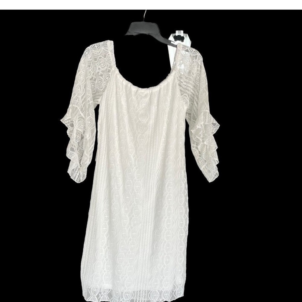 White lace dress